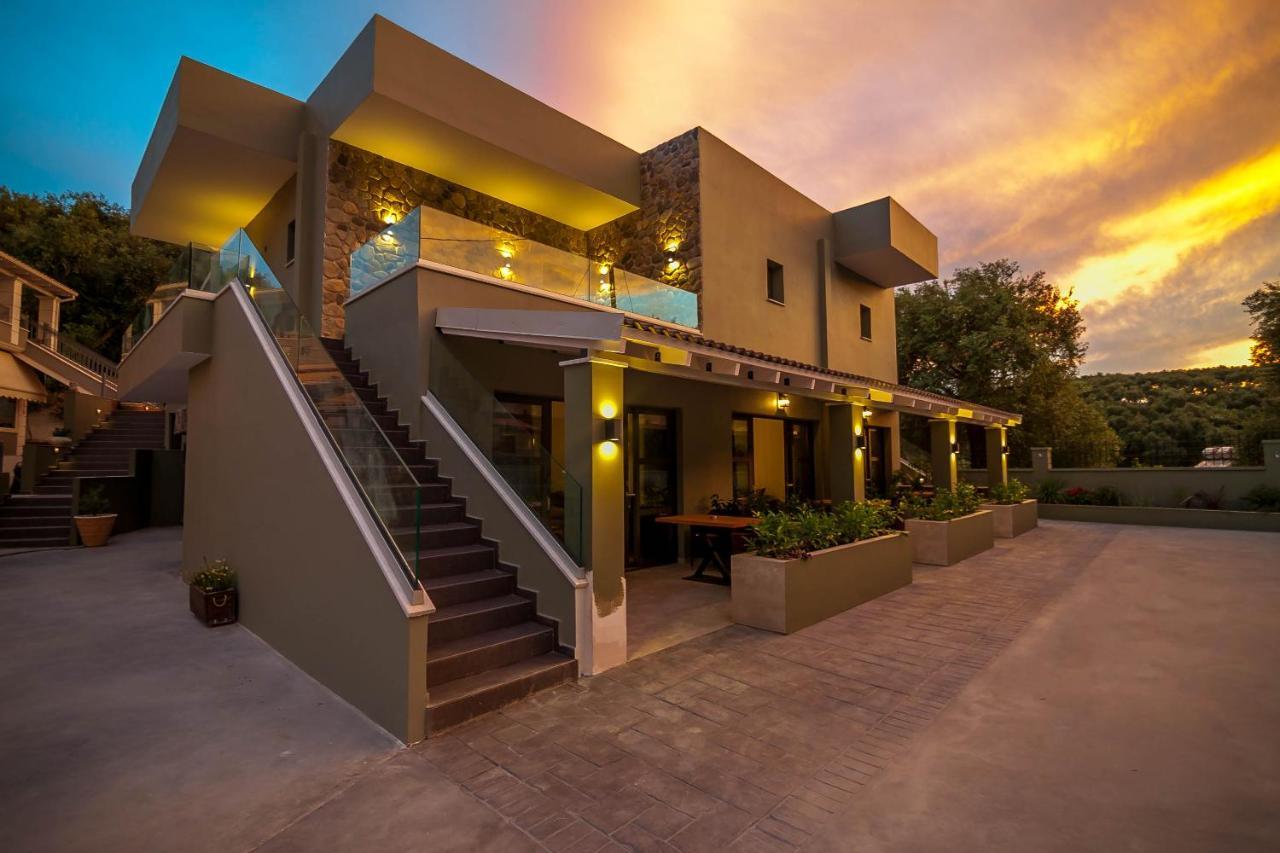 Olia Suites Parga Exterior photo