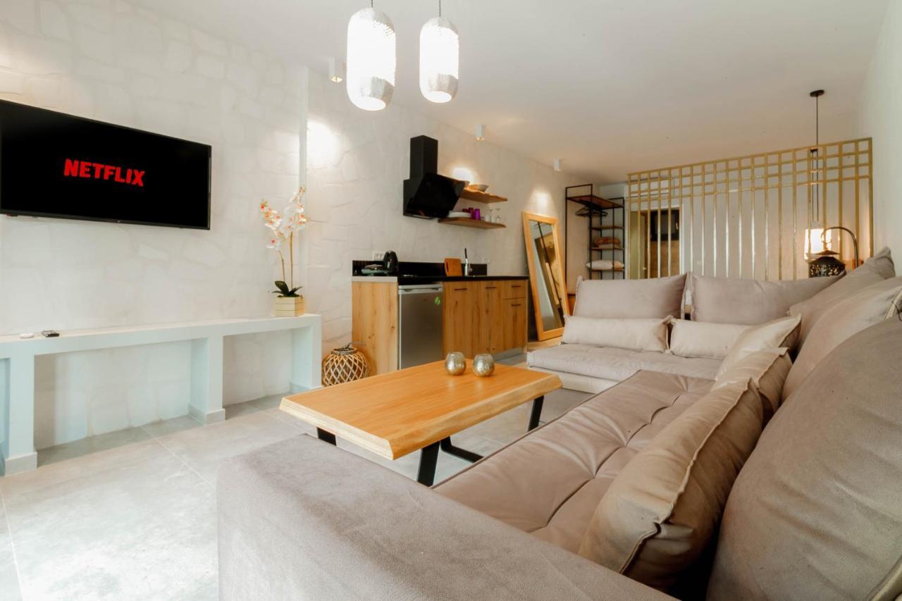 Olia Suites Parga Exterior photo
