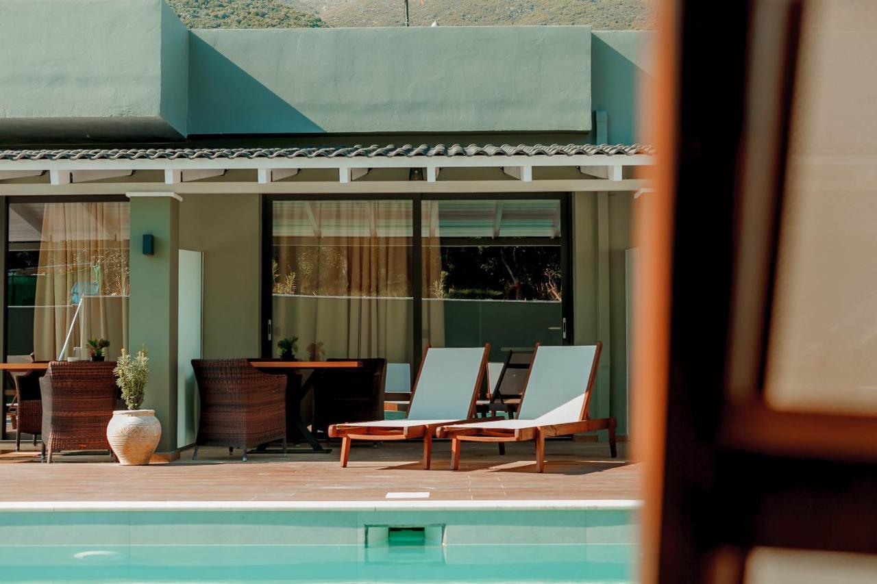 Olia Suites Parga Exterior photo
