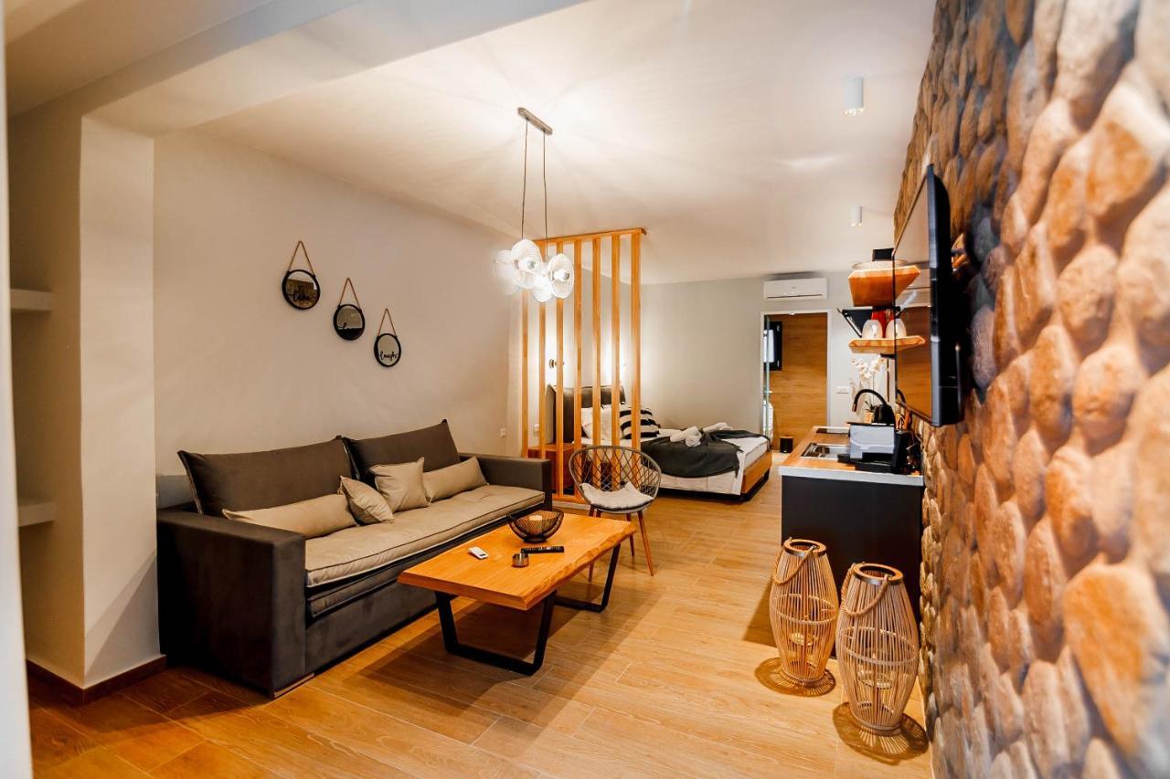 Olia Suites Parga Exterior photo
