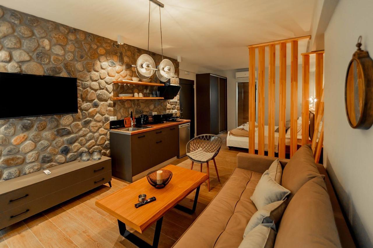 Olia Suites Parga Exterior photo