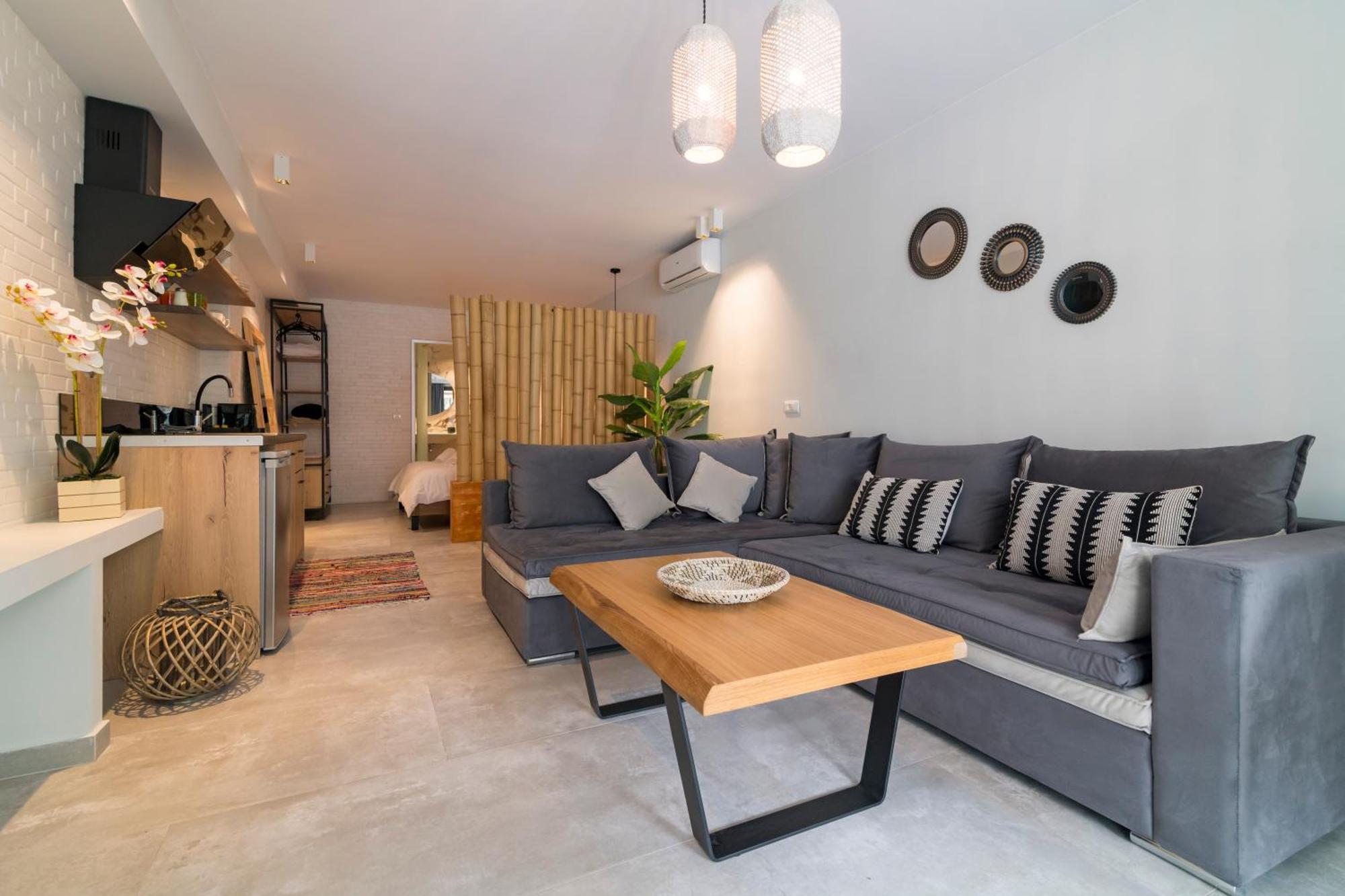 Olia Suites Parga Room photo